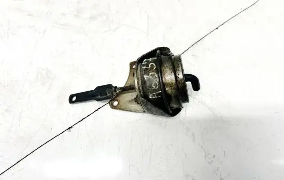Opel Vectra B Turbine electric control actuator 7131751