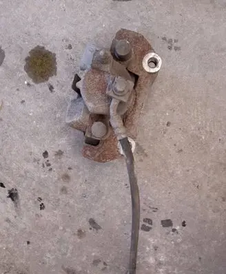 Opel Astra K Front brake caliper