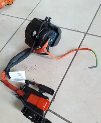 Volvo XC60 Electric car charge socket 32340095 32340095003
