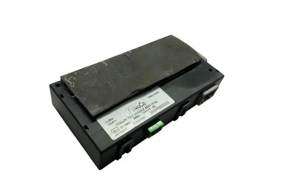 Ford Focus Tow bar trailer control unit/module AM5J19H378AC 58299008A 1204110254