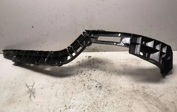Volkswagen PASSAT B7 Bumper support mounting bracket corner 3AF807393