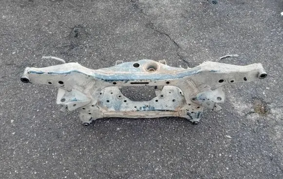 Renault Koleos I Rear subframe 