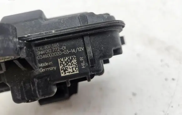 Volkswagen Tiguan Water pump 05E907593 6NW01277201