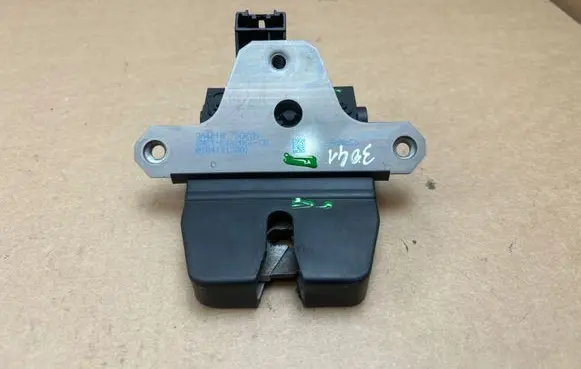 Ford Mondeo MK IV Tailgate/trunk/boot lock/catch/latch 8M51R442A66CB