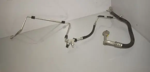 Air conditioning (A/C) pipe/hose