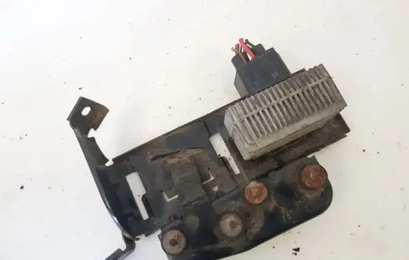 Opel Astra G Glow plug pre-heat relay 55353011 51299014