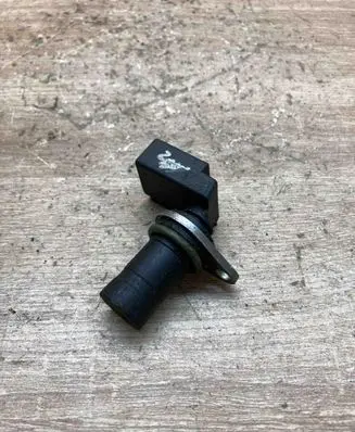 BMW 5 E60 E61 Crankshaft position sensor 1709616 3309805