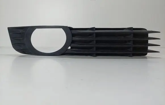 Audi A8 S8 D3 4E Front fog light trim/grill 4E0807682C