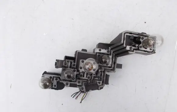 Volkswagen Tiguan Tail light bulb cover holder 2008R