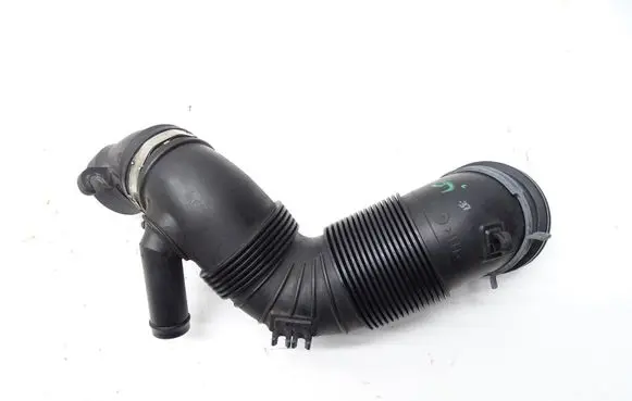Volkswagen Golf VII Air intake hose/pipe 04E129651C