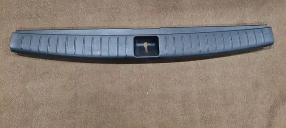 Subaru Outback Trunk/boot sill cover protection 95073AG000