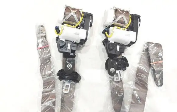 Mercedes-Benz E W213 Set of seat belts A21386012018U19 A21386011018U19 65838
