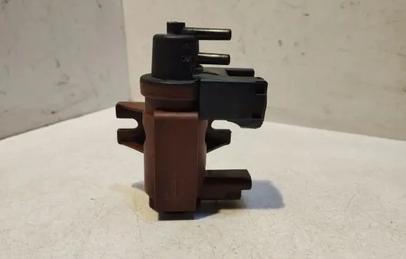 Ford Focus Turbo solenoid valve 6G9Q9E882CA 70177100