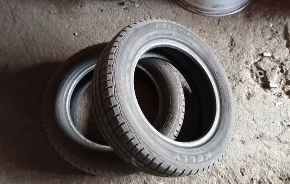 Toyota Yaris R15 summer tire 18560R15