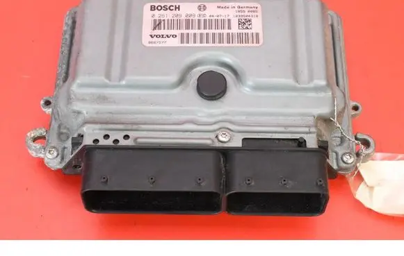 Volvo V50 Engine control unit/module ECU 8667577