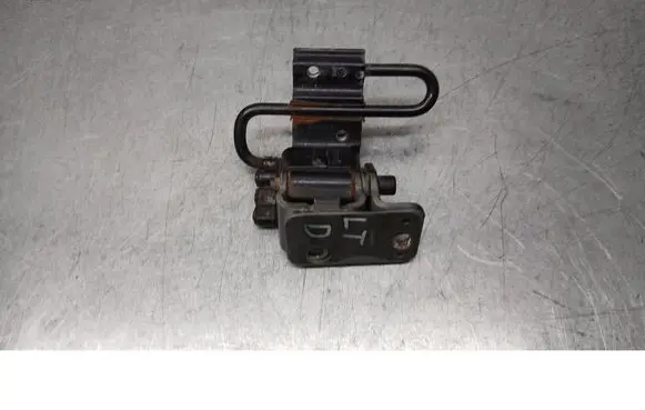 Audi A8 S8 D3 4E Rear door upper hinge 4E0833411E