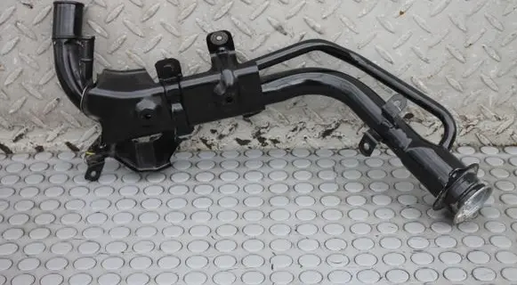 Fuel tank filler neck pipe