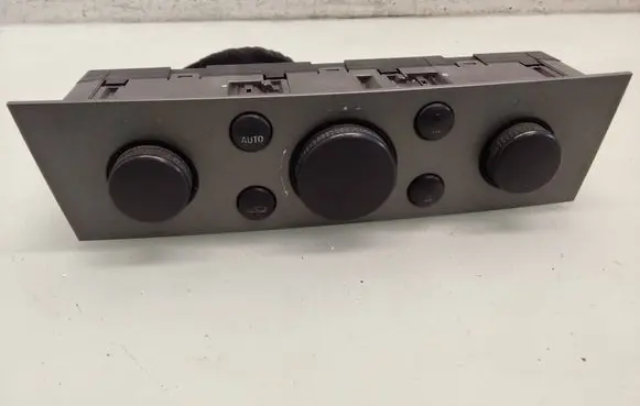 Opel Vectra C Climate control unit 13138196 69560002 ECC3200