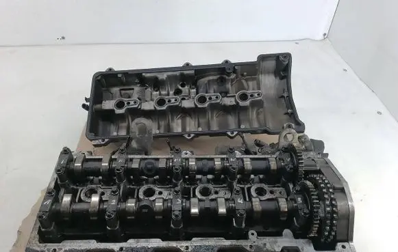 Mercedes-Benz E W211 Engine head A6460100820