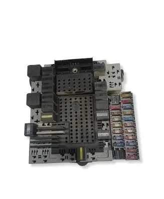 Volvo XC90 Fuse module 08696098 08696040 000002791973