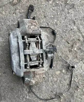 Mercedes-Benz ML W163 Front brake caliper
