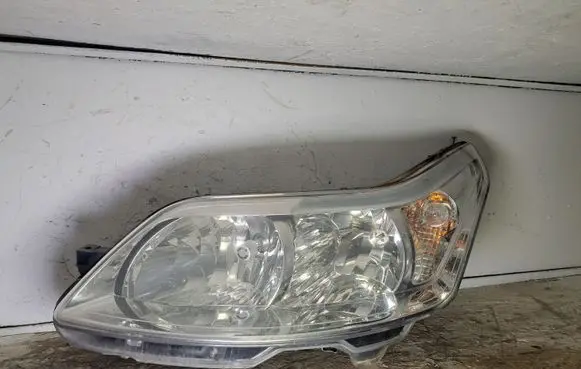 Citroen C4 I Headlight/headlamp 9646893980 89009407 00HCRPL175