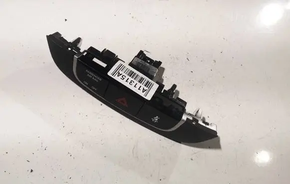 Hyundai ix35 Hazard light switch 847402S350