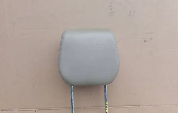 Land Rover Range Rover Evoque L538 Front seat headrest 