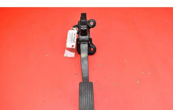 Citroen C-Crosser Accelerator throttle pedal MN101544
