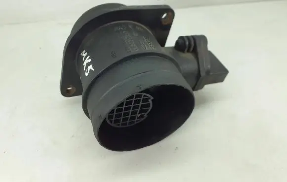 Volkswagen Golf V Mass air flow meter 038906461B 0281002531