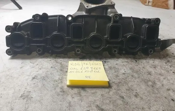 Audi A4 S4 B8 8K Intake manifold 03L129711E