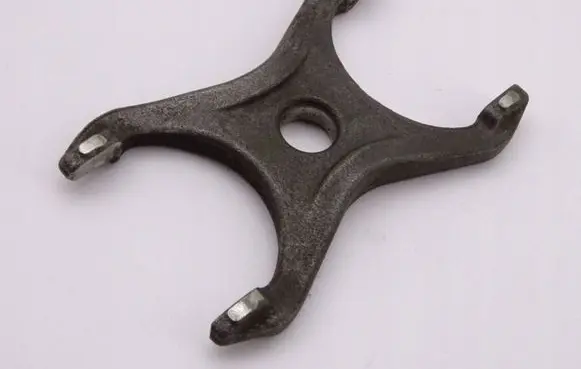 Mazda 6 Fuel Injector clamp holder