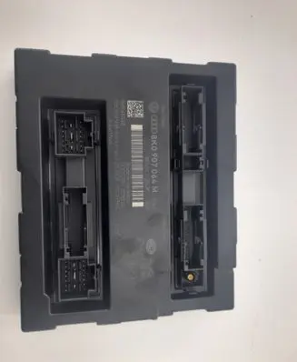 Audi A4 S4 B8 8K Comfort/convenience module 8K0907064M