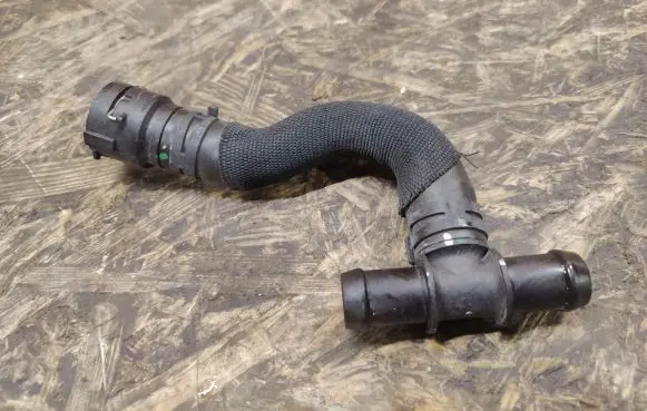 Jaguar XE Engine coolant pipe/hose 1321171