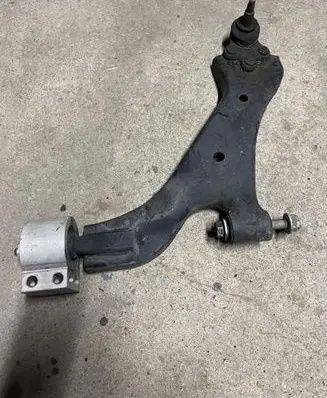 Chevrolet Captiva Front lower control arm/wishbone