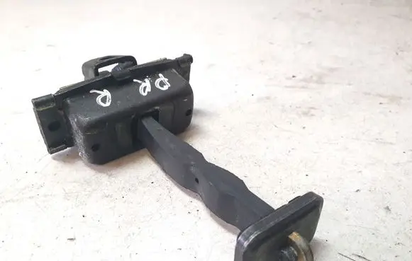 Mercedes-Benz ML W163 Front door check strap stopper 