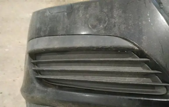 Opel Astra H Front bumper lower grill 