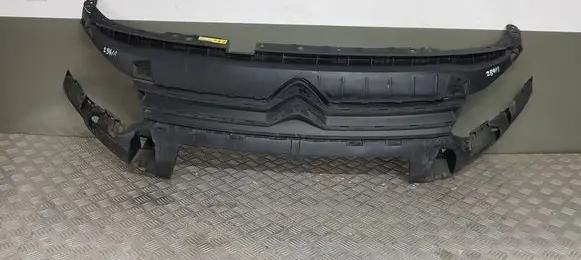 Citroen Berlingo Front grill 9816779080