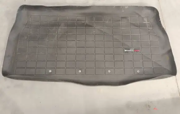Chrysler Pacifica Rubber trunk/boot mat liner 4095