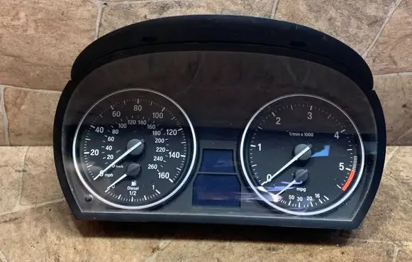 BMW X1 E84 Speedometer (instrument cluster) 14369510