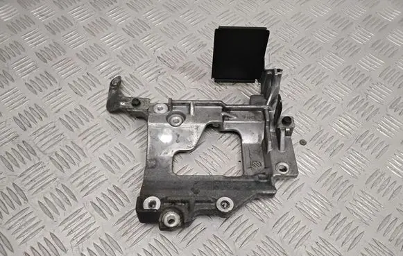 Nissan Leaf II (ZE1) A/C compressor mount bracket 171203C085