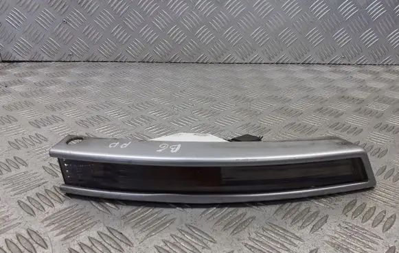 Volkswagen PASSAT B6 Front indicator light 053-22-852