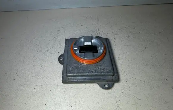 Land Rover Discovery 4 - LR4 Headlight ballast module Xenon L90020948 L90021969 L90020949