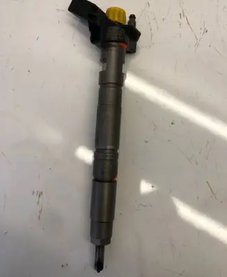 Audi A5 8T 8F Fuel injector 059130277BE