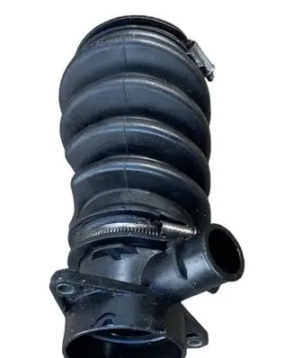 Ford Focus Air intake hose/pipe AV616C784AD 1051412S02