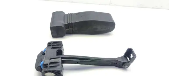 Audi Q3 8U Rear door check strap stopper 8U0837267