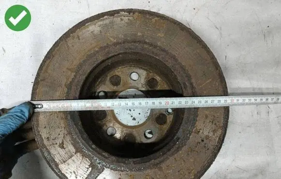 Mercedes-Benz E W212 Front brake disc 