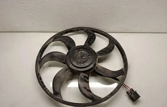 Chrysler Pacifica Electric radiator cooling fan 3137234030