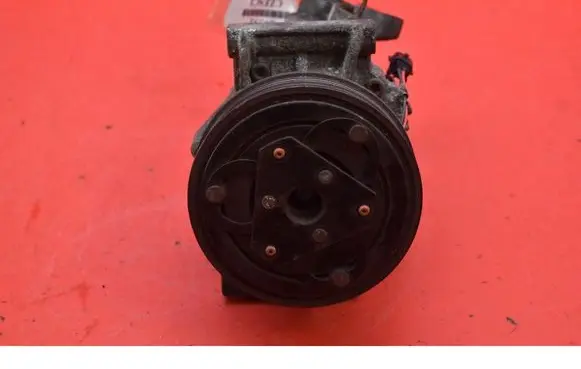 Nissan Pulsar Air conditioning (A/C) compressor (pump) 926003ZL1A