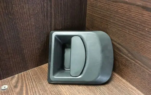 Iveco Daily 35 - 40.10 Front door exterior handle 99489589 14525